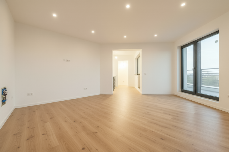 Giulesti Crangasi Casa P+2 Lacul Morii   4 Camere  Langa Gara de Nord