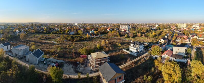 Giulesti Crangasi Casa P+2 Lacul Morii   4 Camere  Langa Gara de Nord